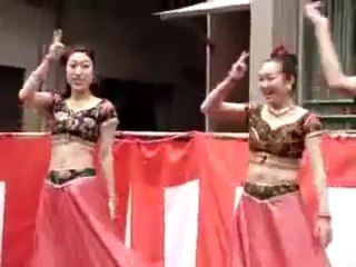 Japanese People Dance on Hindi (Indian) Song