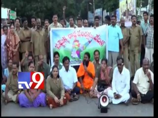 Samaikyandhra supporters protest for third day