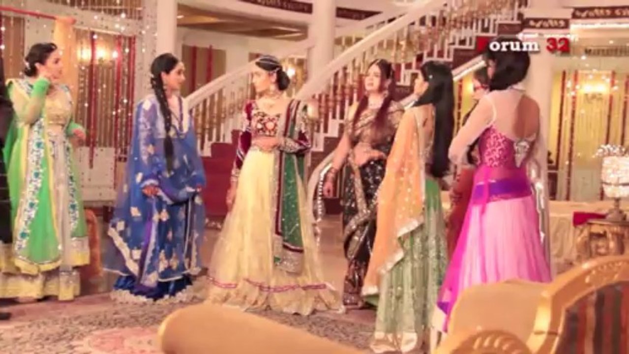 Qubool Hai - BTS Zoya Breaksdown, Dilshad Slaps Asad!