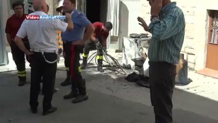 Incendio in via Gelso ad Andria, evitata la tragedia
