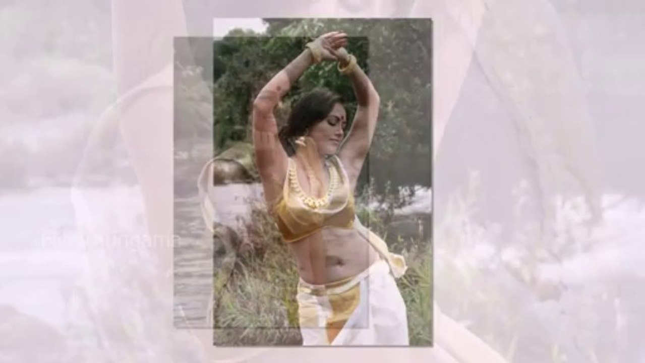 voluptuous Sana Khan
