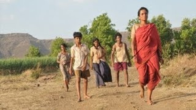 72 Miles - Ek Pravas Movie Premeire | Riteish Deshmukh, Mughda Ghodse