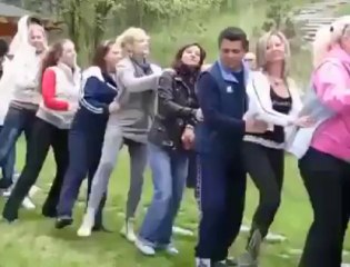 Etkiliyici Komik Bir Oyun Havası (Zayçe-Ayşe Pingvin)