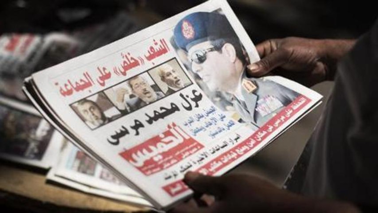 Listening Post - Egypt: Mayhem, Morsi and the media