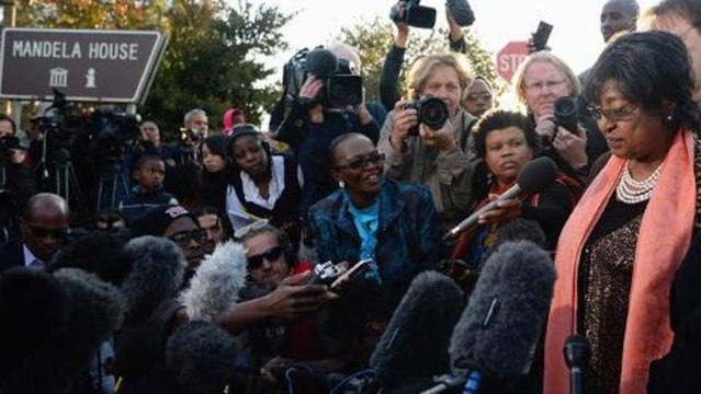 Listening Post - Media 'vultures': Covering life and death