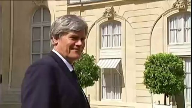 Des vacances pour le gouvernement mais pas de vacance du pouvoir