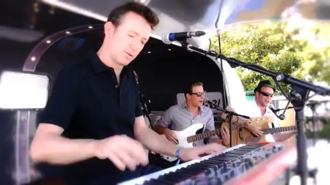 LEON NEWARS  2/2 (Live At COGNAC BLUES PASSIONS 6 Juillet 2013)