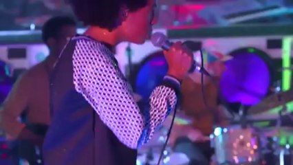 Solange - Bad Girls @ vitaminwater & The FADER