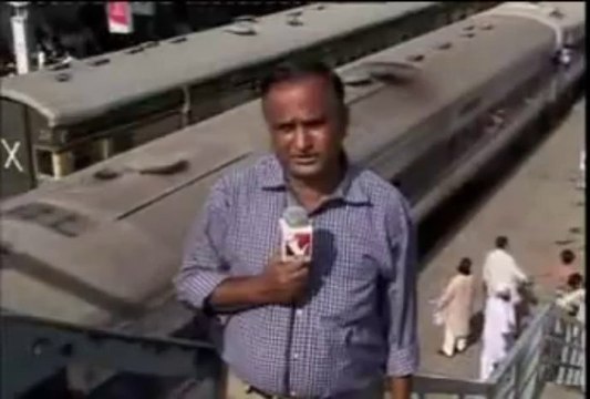 Pakistani-Videos-very-funny-reporting-indus-news-tv-pakistan