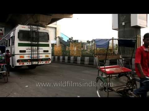 The main road outside the Sector 15 metro station