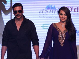 Sonakshi Sinha's trips while walking on the ramp