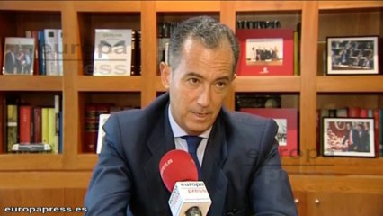 Ossorio:"No es caro pagar 190 euros al mes por estudiar"
