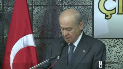 Binlerce yıl evvel kalkan şanlı bayrak, çok şükür bir daha inmemiş ve inmeyecektir!