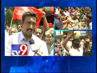 Seemandhra employees protest KCR's comments