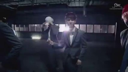 EXO - Growl (Chinese Version) MV