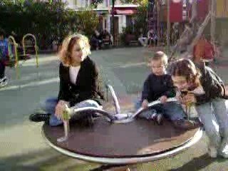 Tourne tourne petit manège (2)
