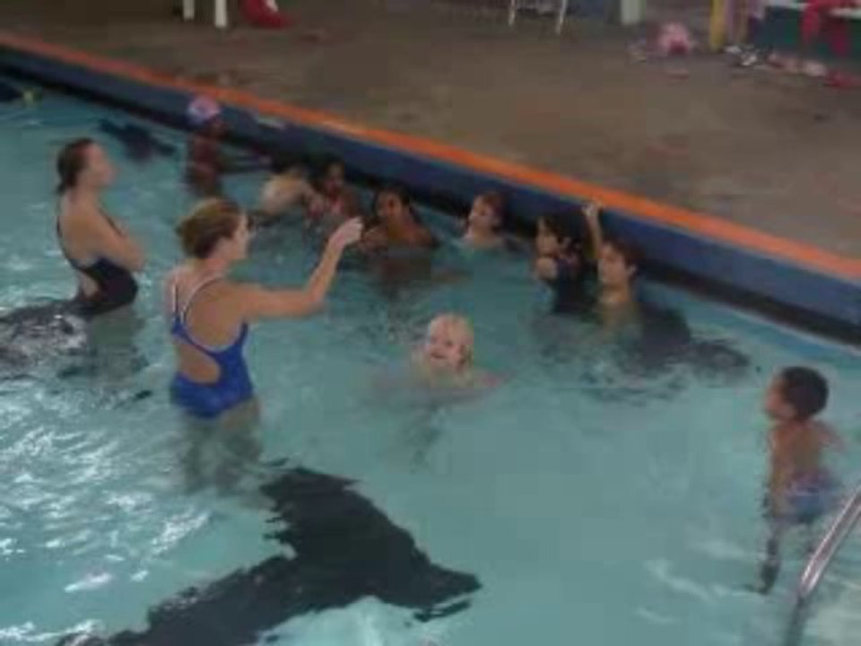 swimming lessons expats