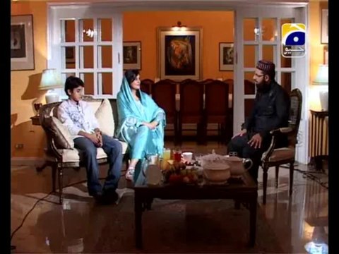 Zia ge K Saath Kashmala Tariq with son