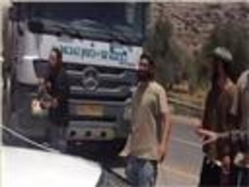 تزايد اعتداءات المستوطنين على الفلسطينيين وممتلكاتهم