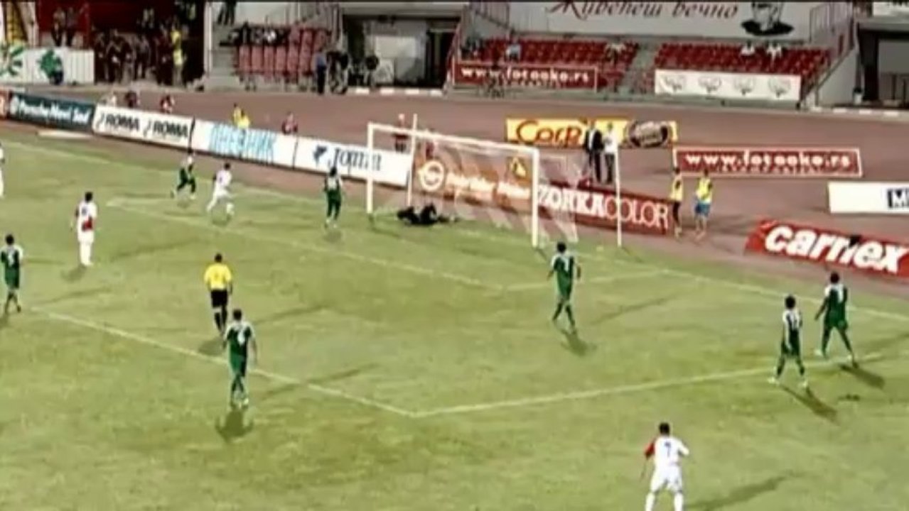 EL-Quali: Flanke landet im Torwinkel! Serbe düpiert Frey