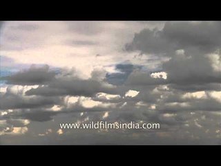 Beautiful Time-lapse of Clouds passing over the United States