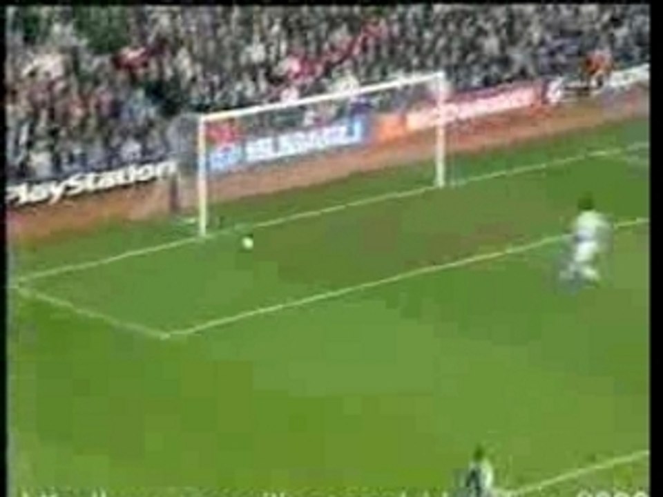 fun movie - football strange goal