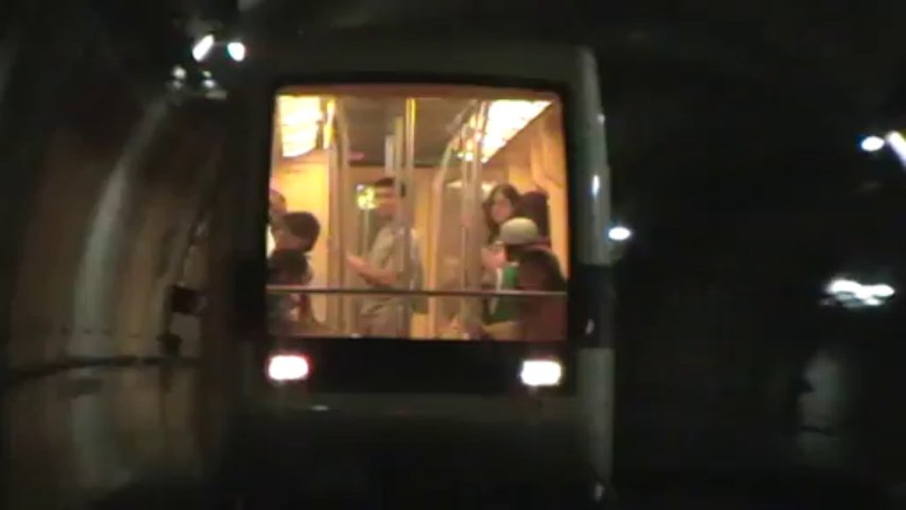 VAL208 : A la station François Verdier sur la ligne B du métro de Toulouse