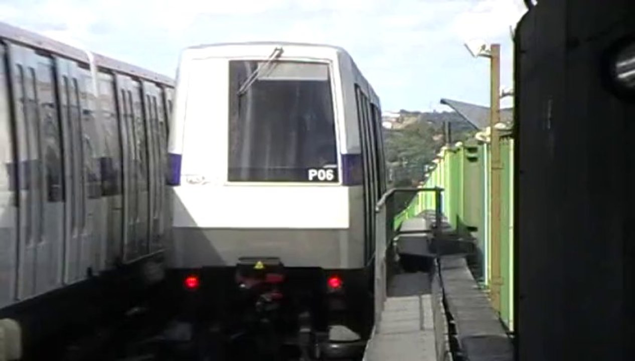 VAL206 rénové & VAL208 : A la station Jolimont sur la ligne A du métro de Toulouse