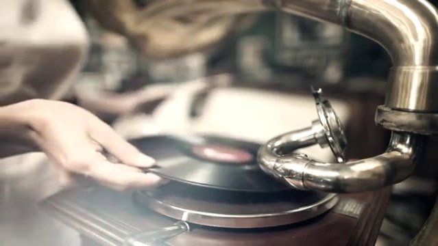 Grup Koridor - Kapatma Gözlerini