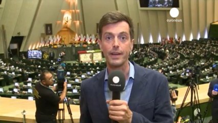 Rohaní jura ante el Parlamento como nuevo presidente de...