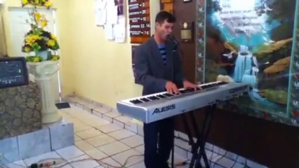 Luis Morales Cantando 2