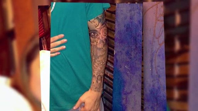Justin Bieber se tatoue le bras