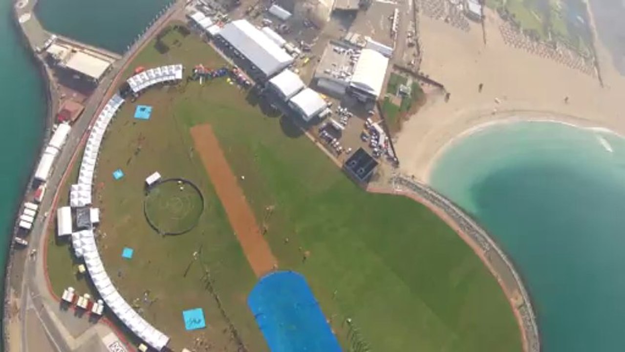 PARACHUTISME - CHAMPIONNATS DU MONDE DUBAI 2012 : Canopy Piloting - "3 décembre 2012 Saut 2"