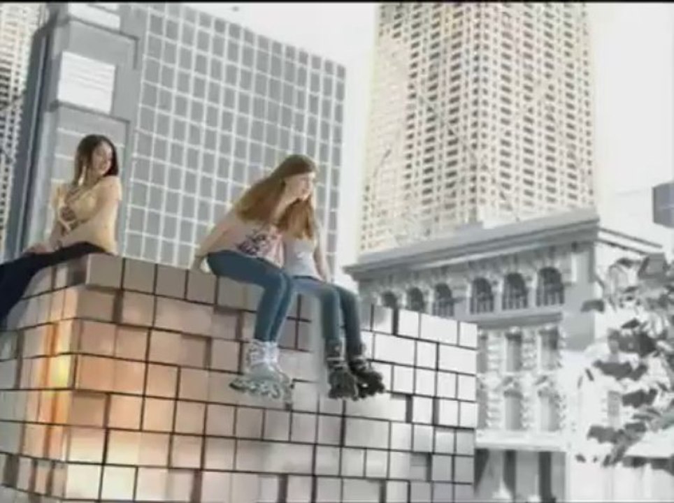spot TV Orange Young