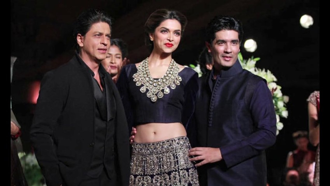Shahrukh Khan Deepika Padukone Scorch The Ramp - PCJ Delhi Couture Week 2013