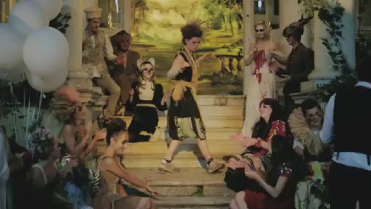 Birdy Wings 2013 video Dailymotion