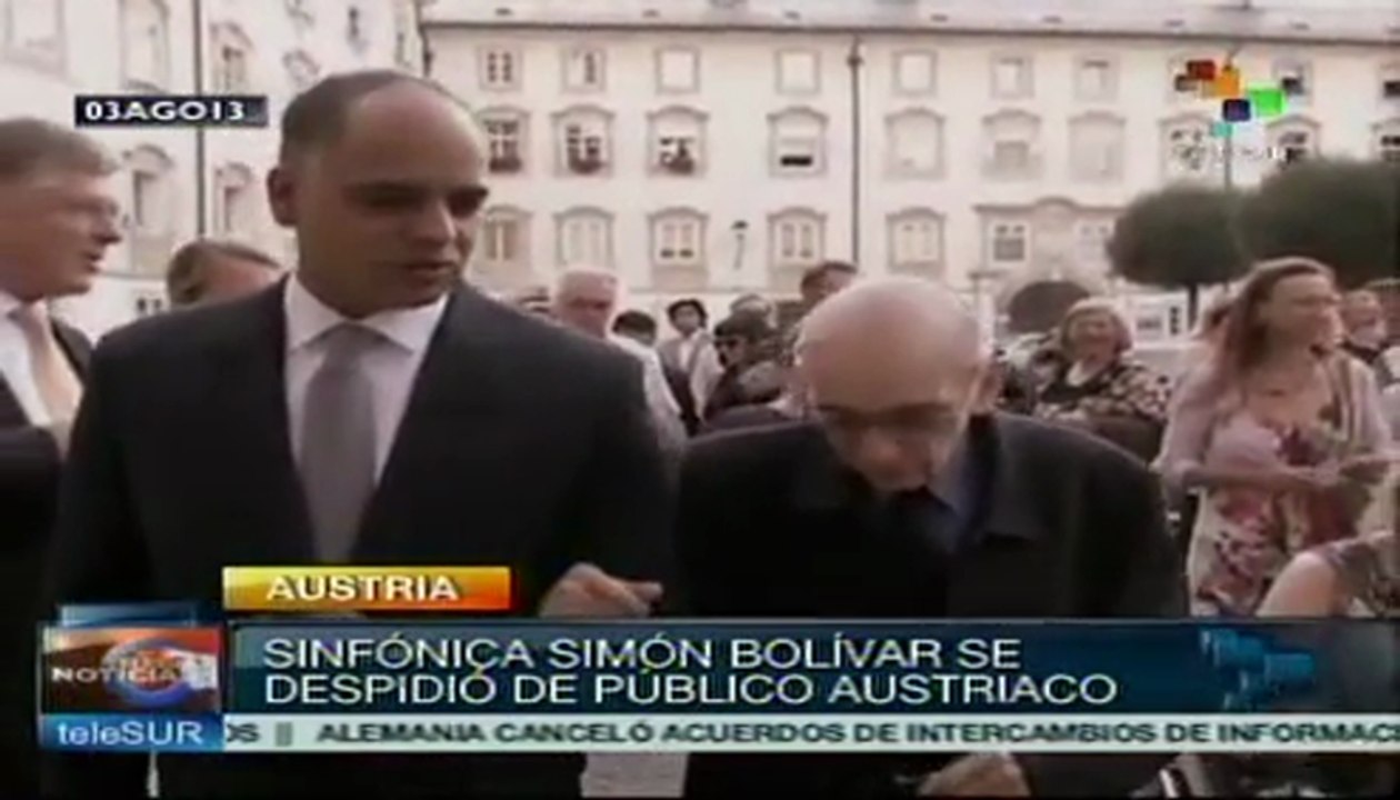 Conmueve y emociona a vieneses la Orquesta Sinfónica Simón Bolívar