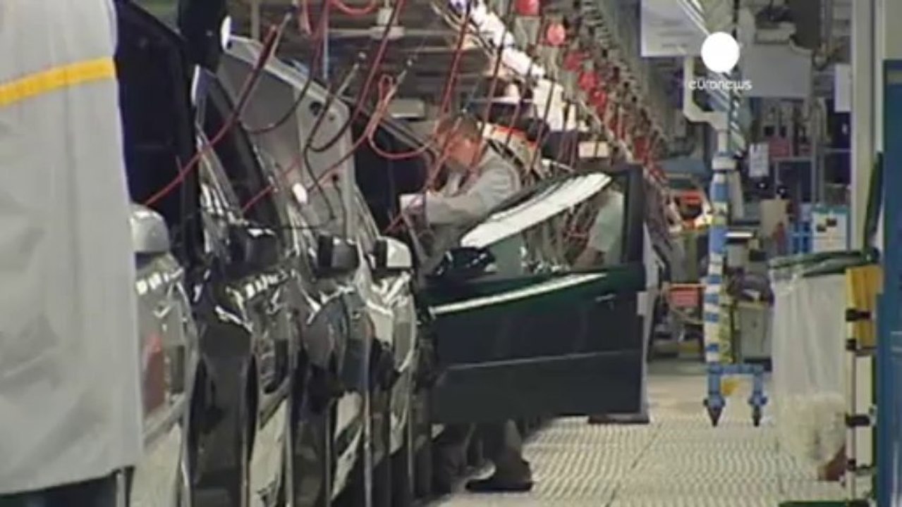 IMF warns France over growth and spending