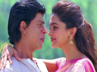 Deepika kisses Shahrukh everyday