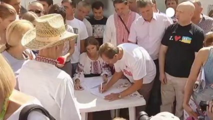 Télécharger la video: Ucraina. Tymoshenko in carcere da due anni: opposizione...