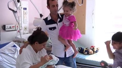 Un bebé nace en un coche mientras daba vueltas de campana