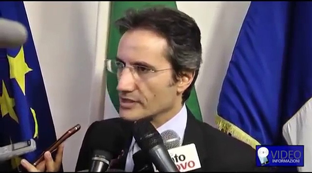 Campania - Debiti e stipendi Asl, Caldoro tratta con le banche (05.08.13)