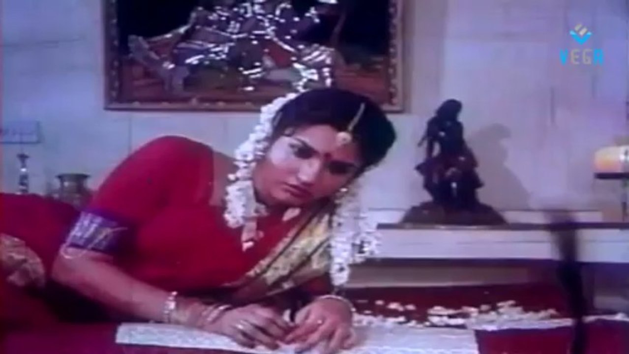THAMBI PONDATTI  Scene 04