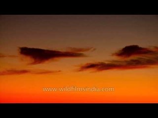 Time- lapse videos: Orange sky