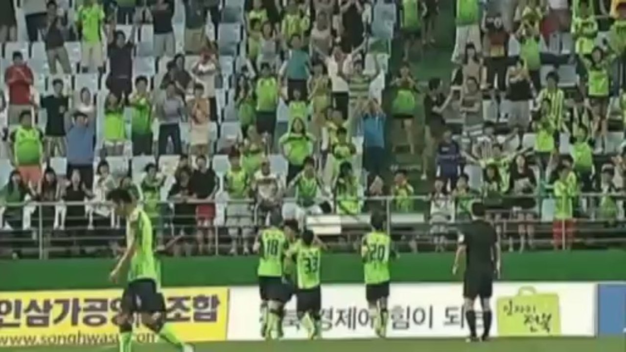 K-League: Jeonbuks Drei-Tore-Finish gegen Gangwon