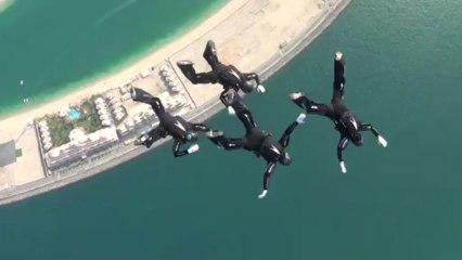 PARACHUTISME - CHAMPIONNATS DU MONDE DUBAI 2012 : VR4 HOMME - "Saut 9"