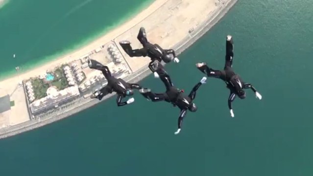PARACHUTISME - CHAMPIONNATS DU MONDE DUBAI 2012 : VR4 HOMME - Saut 9
