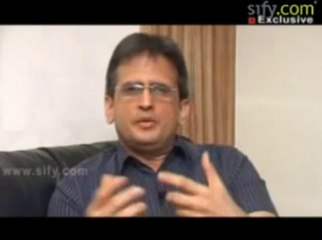 ▶ Dr Niraj Vora - Hip Bone Fracture is Very Common