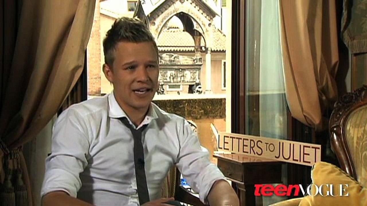 Teen Vogue Behind the Scenes - Amanda Seyfried and Christopher Egan on ‘Letters to Juliet’