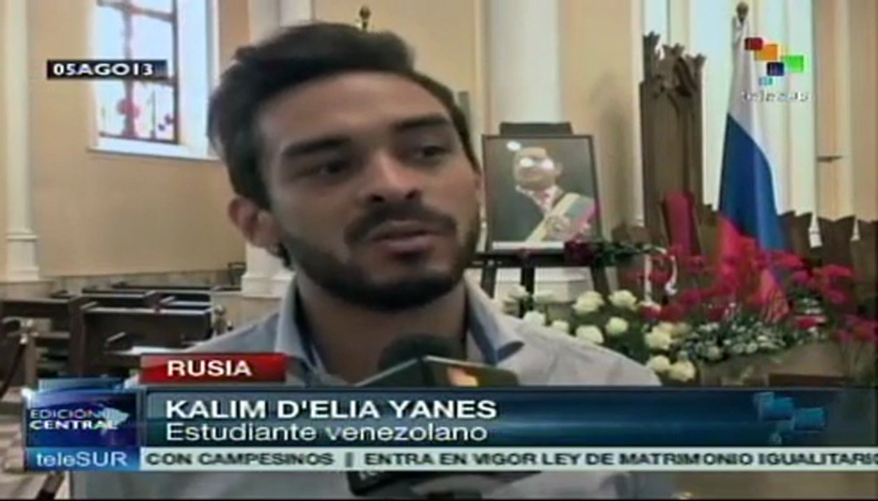 Rinden homenaje en Moscú al líder bolivariano Hugo Chávez